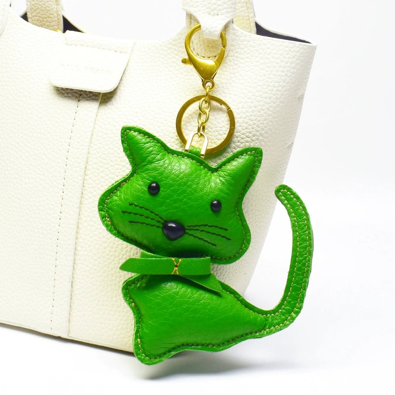 Nordic Gentle Cat Leather Bag Charm – Handmade Full-Grain Leather Keychain | Cute Animal Bookmark & Bag Pendant | Soft-Tone INS Gift for Cat Lovers