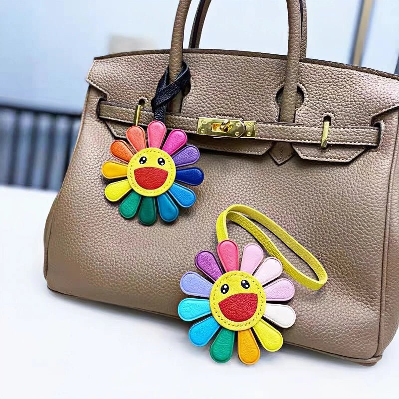 Handmade Colorful Sunburst Leather Bag Charm – Artisan Crafted Floral Accessory for Bags and Keys, Vibrant and Playful Design, Premium Goatskin, Perfect Gift for Her - Tomlynam