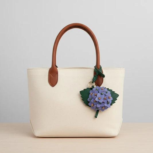 Hydrangea Blossom Leather Bag Charm – Handcrafted Full-Grain Leather Flower Pendant with Vintage Metal Details | Nature-Inspired Keychain | Cottagecore Gift for Her