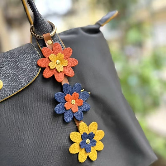 Handmade Leather Cherry Blossom Bag Charm – Full-Grain Leather Floral Pendant & Keychain | Multi-Color Sakura Accessory for Handbags, Totes & Keys | Creative Couple Gift