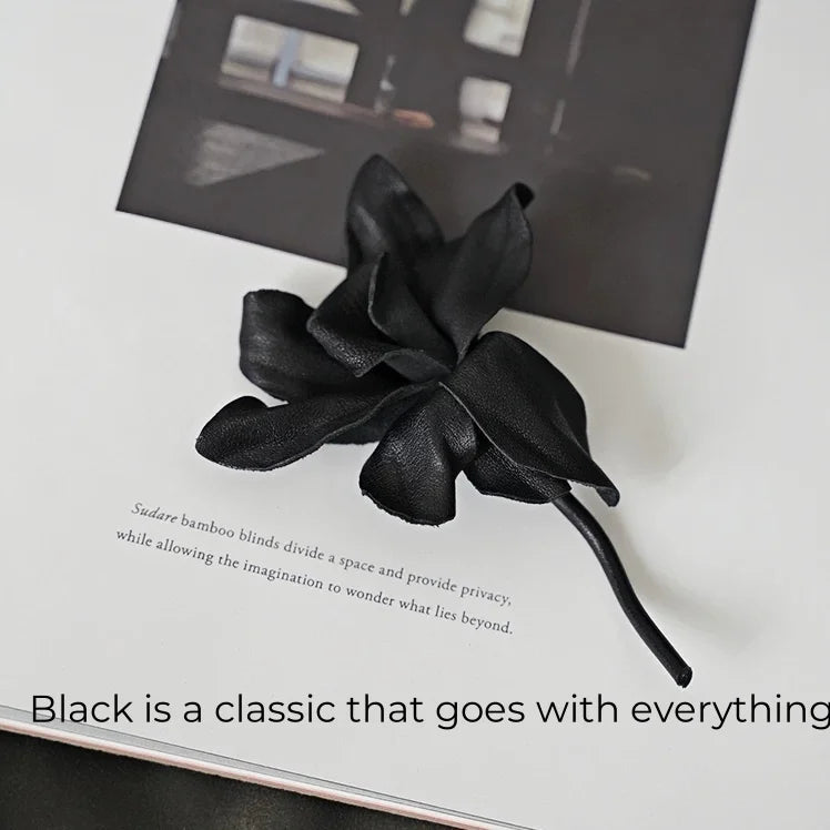 Big Leather Flower Brooch – Handmade Lambskin Floral Pin for Men & Women | Multi-Color Customizable Lapel Accessory | Elegant Statement Corsage