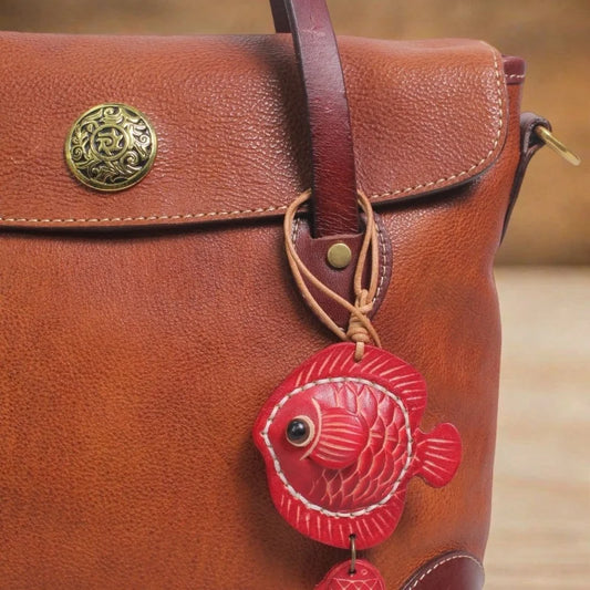 Lucky Fish Leather Bag Charm – Handmade Full-Grain Leather Pendant | Symbol of Joy & Prosperity | Retro DIY Accessory for Bags & Keys