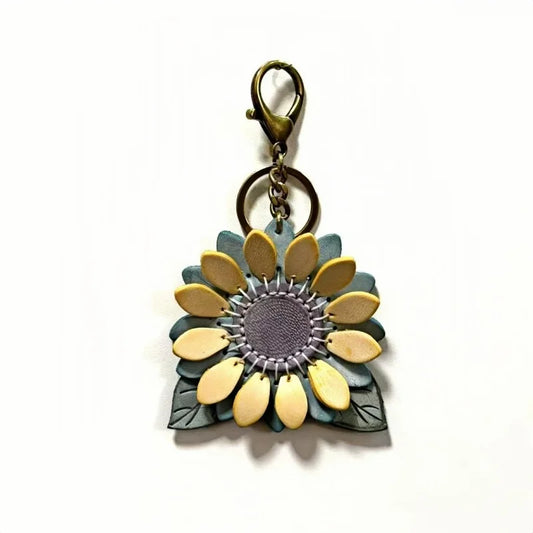 Sunflower Leather Bag Charm – Handmade Full-Grain Waxed Leather Floral Keychain | “Future Full of Hope” Artisan Flower Pendant | Elegant Gift for Her