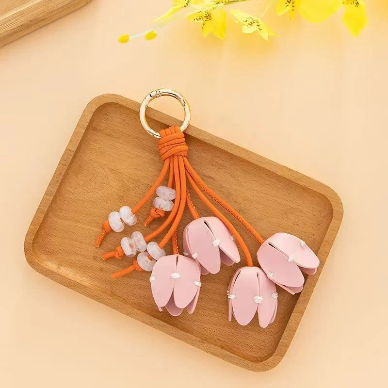 Tulip Blossom Leather Bag Charm – Handmade Bouquet Keychain Pendant | Dopamine Beaded Floral Accessory | Elegant Handbag Decoration for Women