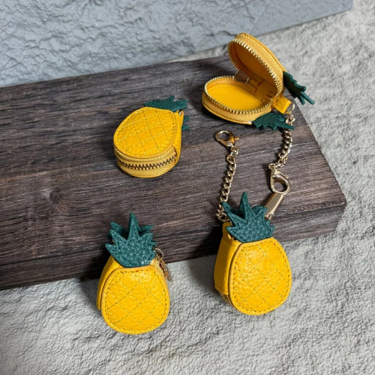 Mini Pineapple Leather Storage Charm – Handmade Full-Grain Leather Thumb Bag | Fruit-Inspired Keychain with Zipper | Ring & Jewelry Organizer for Bags