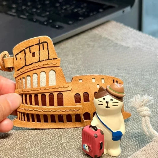 Roman Colosseum Leather Bag Charm – Handmade Full-Grain Landmark Pendant | Artistic Travel-Inspired Accessory for Handbags & Backpacks | Elegant Gift for Women Who Love Culture & History