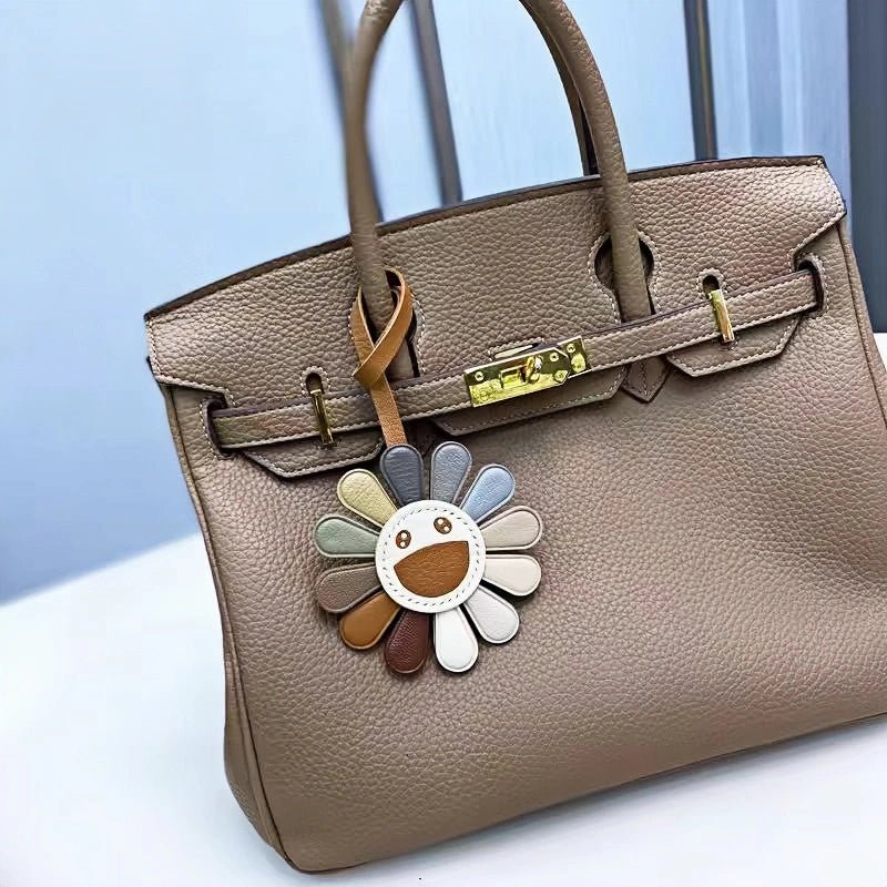 Handmade Colorful Sunburst Leather Bag Charm – Artisan Crafted Floral Accessory for Bags and Keys, Vibrant and Playful Design, Premium Goatskin, Perfect Gift for Her - Tomlynam