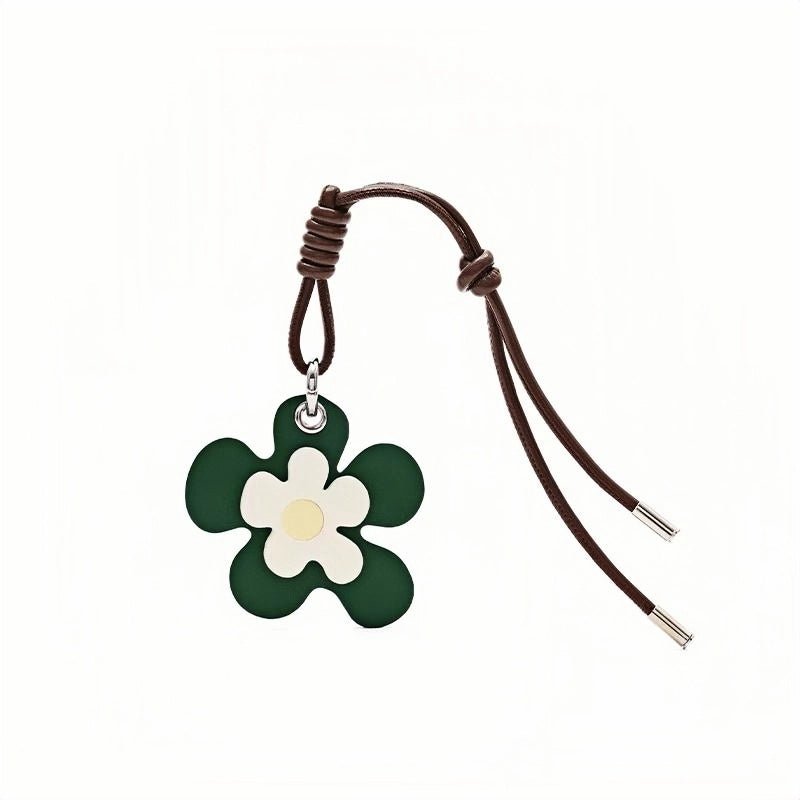 Vibrant Blossom Bag Charm – Handcrafted Leather Floral Accessory, 8cm Large Flower Pendant, Vegetable - Tanned Cowhide with Adjustable Strap, Cheerful Gift for Her - Tomlynam