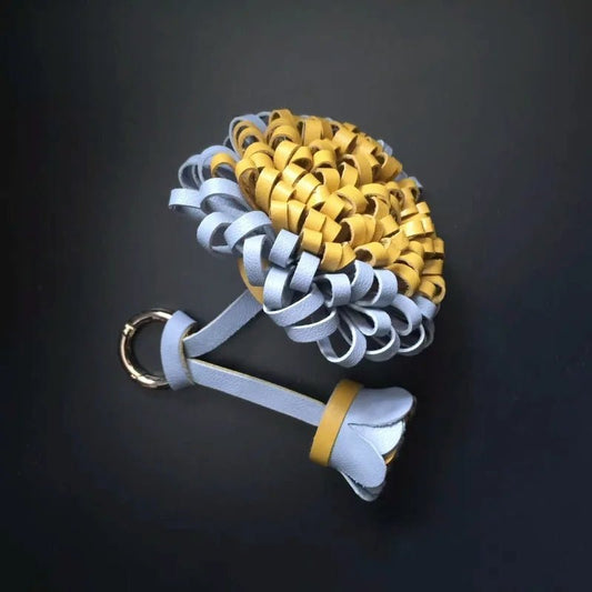 Blooming Leather Flower Bag Charm – Handmade Lambskin Keychain Ornament | Soft Petal Design | Unique Gift for Her - Tomlynam
