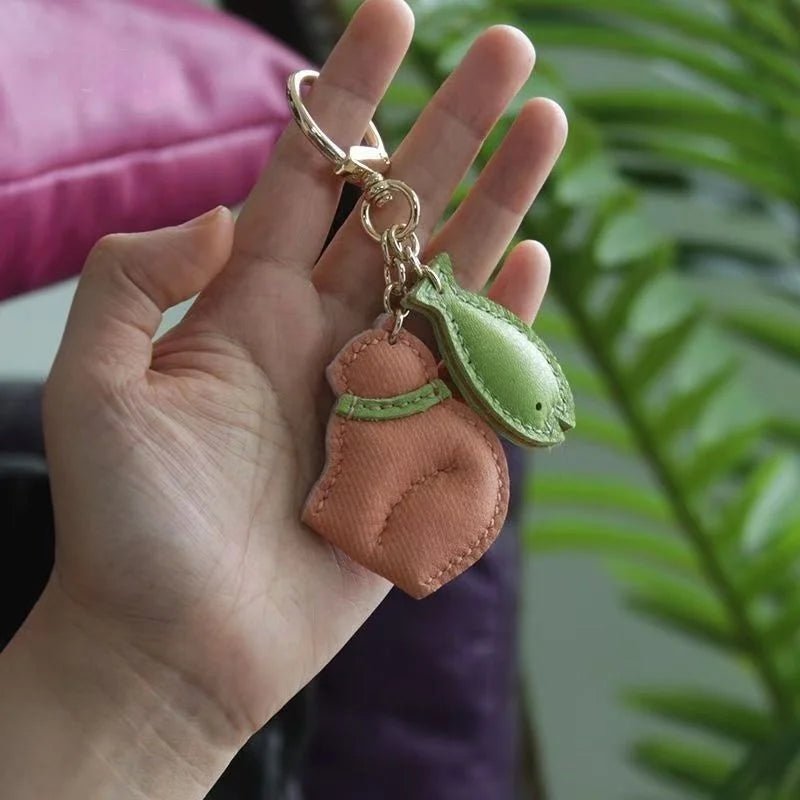 Cat & Fish Leather Bag Charm – Handmade French Goatskin Keychain | Whimsical Duo Pendant | Purse Accessory Gift for Cat Lovers - Tomlynam