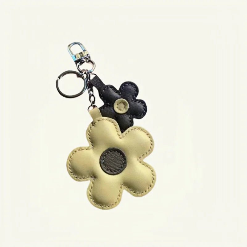 Exquisite Dual - Flower Horseshoe Buckle Sunflower Leather Charm - Multicolor Combination for Bags, Backpacks, and Keys, Perfect as a High - End Gift - Tomlynam