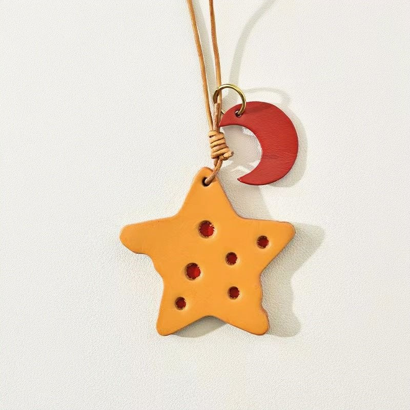 Cheese Star Leather Bag Charm - Handcrafted Vegetable - Tanned Unique Star Design, Small Niche Gift for Bags and Accessories - Tomlynam