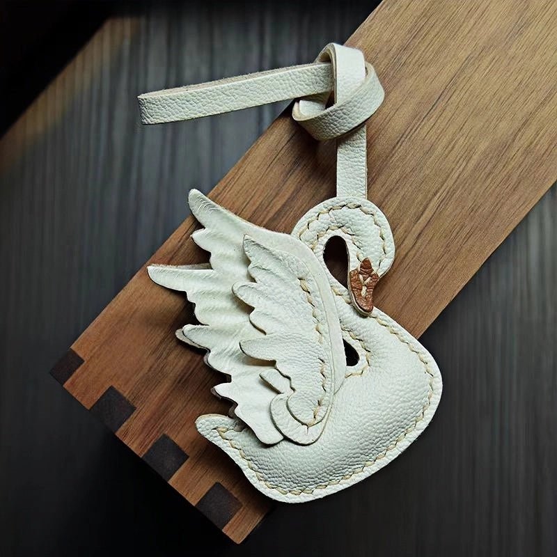 Elegant Black and White Swan Bag Charm – Original Design, Premium Leather, Handcrafted Accessory, Keychain for Women, Ideal for Unique Gifts - Tomlynam