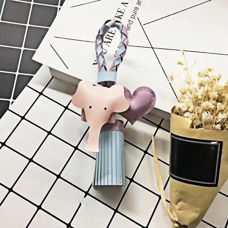 Genuine Leather Tassel Elephant Bag Charm – Cute Heart Design, Handmade Accessory for Bags and Keys, Fashionable and Versatile Gift for Women - Tomlynam