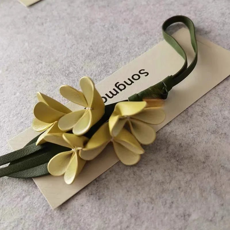 Golden Osmanthus Leather Flower Charm – Handmade Full - Grain Cowhide Floral Pendant | Realistic 3D Bloom Keychain for Elegant Bag Decoration - Tomlynam
