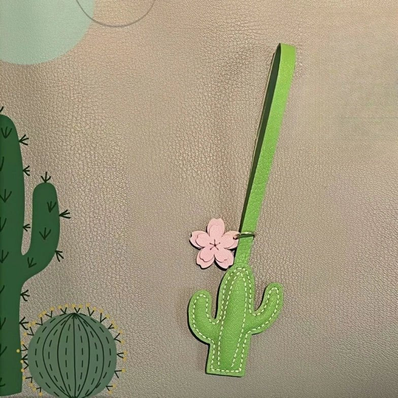 Hand - Stitched Genuine Leather Cactus Charm – INS Style Bag Accessory, Creative Gift, Keychain, Versatile and Trendy - Tomlynam