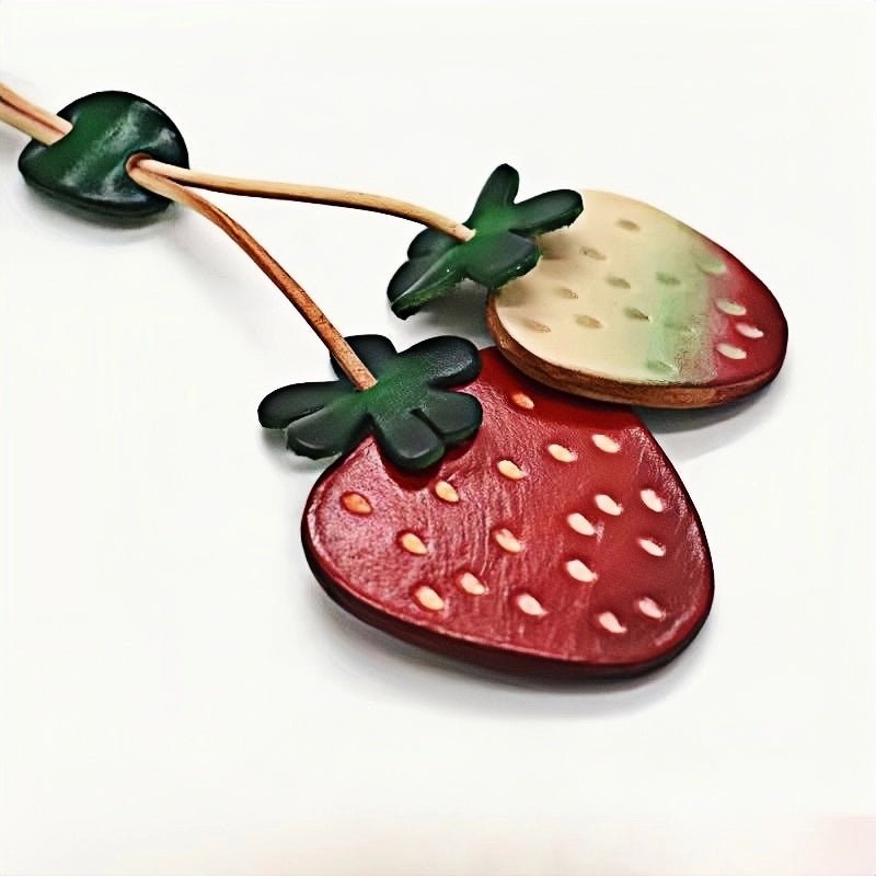 Handcrafted Genuine Leather Strawberry Bag Charm, Nordic - Style Fruit Design, Artisan Keychain, Car Accessory, Bookmark Decoration - Tomlynam
