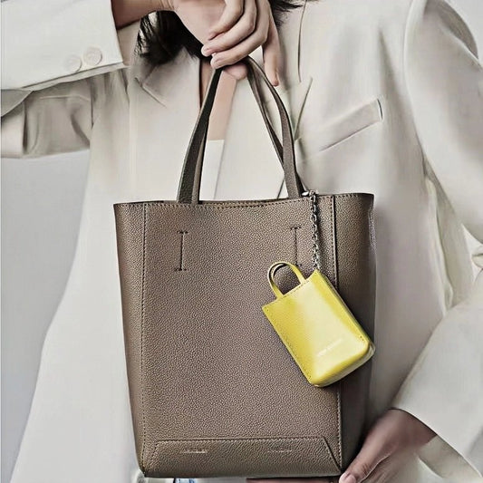 Handwoven Leather Pineapple Bag Charm – Full - Grain Cowhide Key Accessory, Creative and Tropical Vibes, Artisan Design - Tomlynam