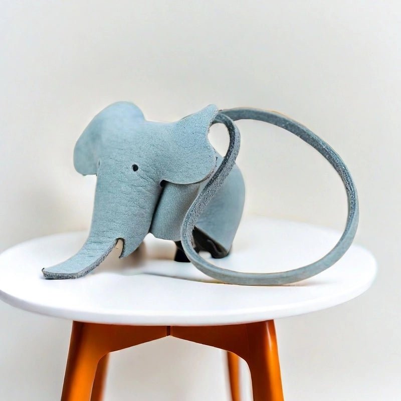 Leather Elephant Charm – Handcrafted Full - Grain Cowhide Accessory for Bags & Keys, Minimalist & Sophisticated Gift - Tomlynam