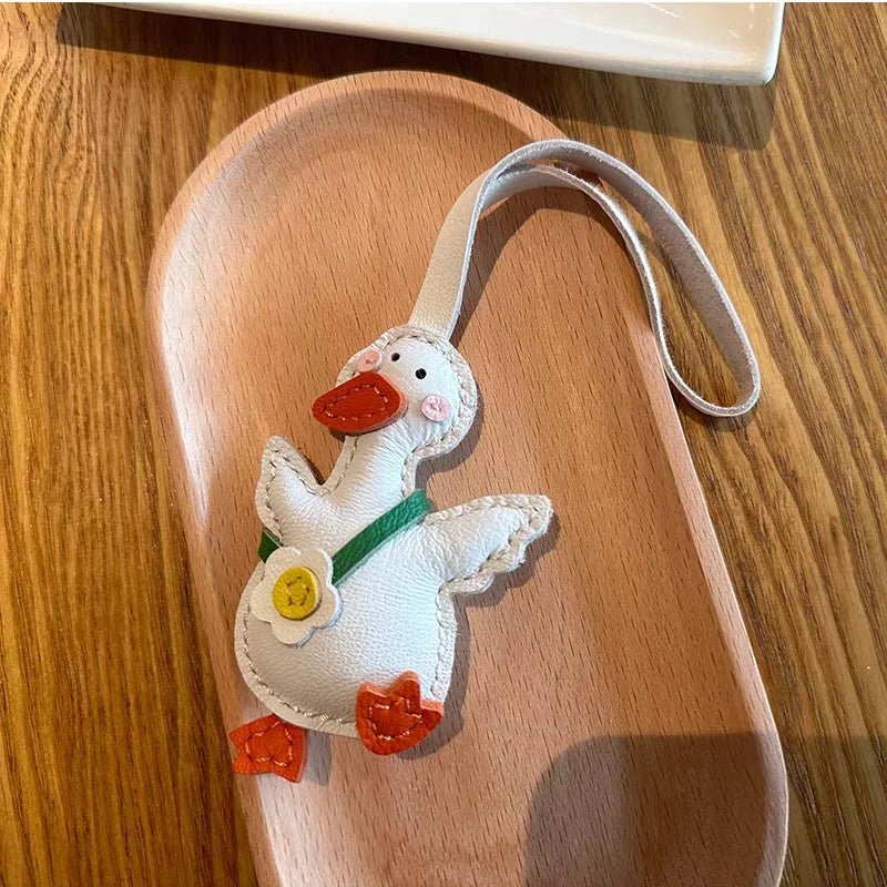 Lucky Duck Leather Bag Charm – Handcrafted Genuine Leather Pendant | Cute Car Accessory | Cheer - Up Gift for Friends - Tomlynam