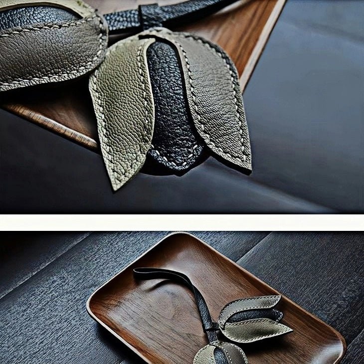 Morandi Tulip – Original Handcrafted Leather Bag Charm, Minimalist Design, French Goatskin Keychain, Elegant Gift for Her - Tomlynam