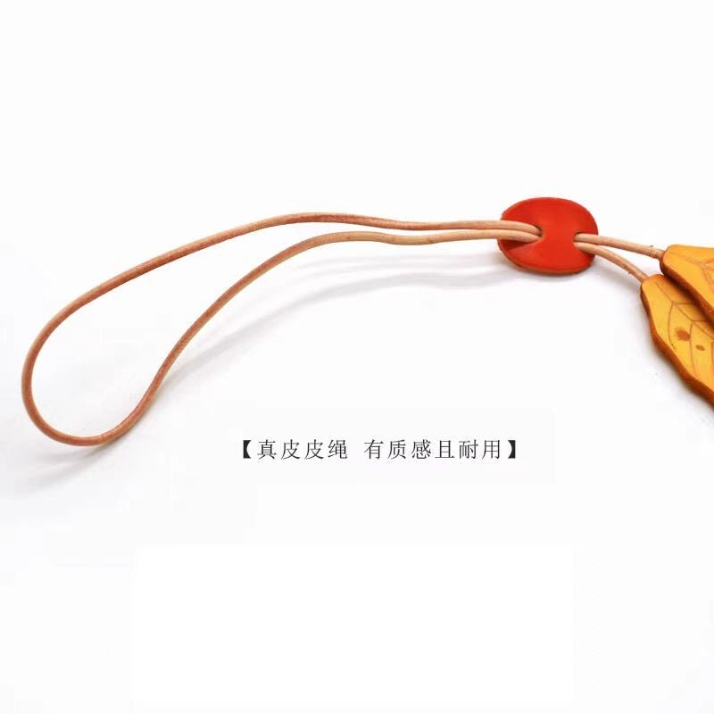 Nordic Lucky Leaves Leather Charm – Handcrafted Genuine Cowhide Leaf Bag Charm, Car Ornament, and Bookmark Accessory - Tomlynam