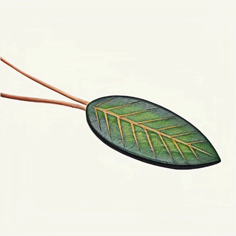 Nordic Minimalist Leaf Charm – Genuine Full - Grain Cowhide, Handcrafted Bag Accessory, Bookmark, Elegant Art Gift - Tomlynam