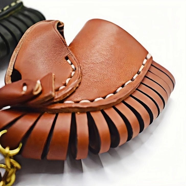 Nordic Unicorn Bag Charm – Genuine Leather Keychain Accessory, Handcrafted Cowhide, Unique Bookmark Design, Creative Gift for Her - Tomlynam