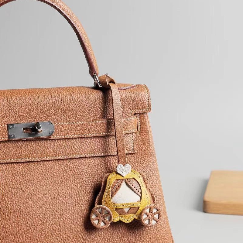 Original Designed Pumpkin Carriage Bag Charm, Handcrafted Full - Grain Goatskin, Elegant Keychain, Couple Gift, Luxury Car Bag Decoration - Tomlynam