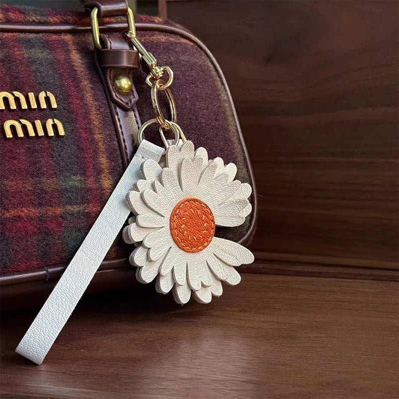 Sunny Daisy Leather Bag Charm – Handmade Top - Grain Lambskin Keychain | Sun - Inspired Flower Pendant | Luxury Handcrafted Accessory for Women - Tomlynam