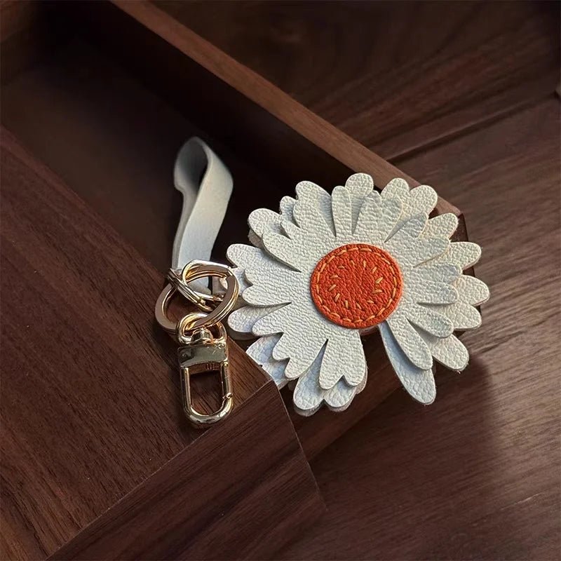 Sunny Daisy Leather Bag Charm – Handmade Top - Grain Lambskin Keychain | Sun - Inspired Flower Pendant | Luxury Handcrafted Accessory for Women - Tomlynam