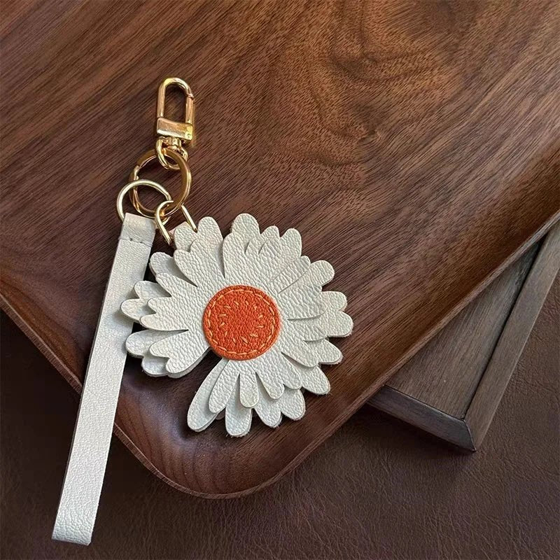 Sunny Daisy Leather Bag Charm – Handmade Top - Grain Lambskin Keychain | Sun - Inspired Flower Pendant | Luxury Handcrafted Accessory for Women - Tomlynam