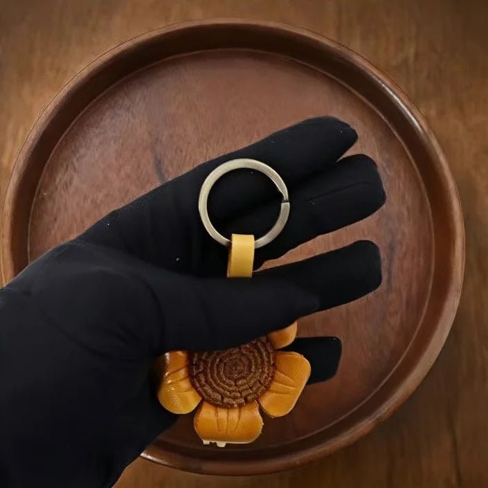 Tibetan Gesang Flower Leather Bag Charm – Handmade Full - Grain Leather Pendant | Ethnic Floral Accessory | Spiritual Boho Keychain Gift - Tomlynam